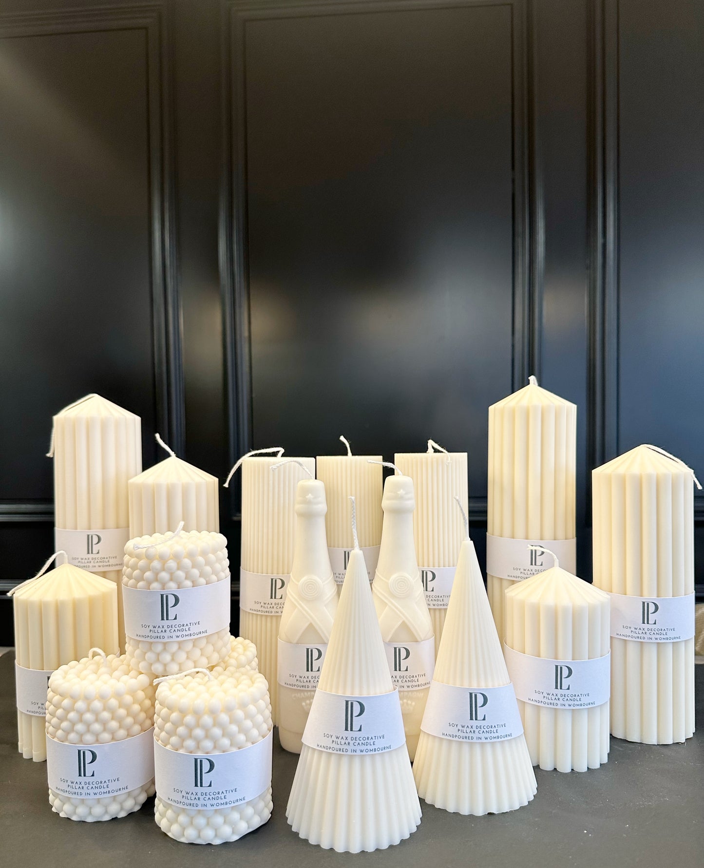 Ribbed cone candle