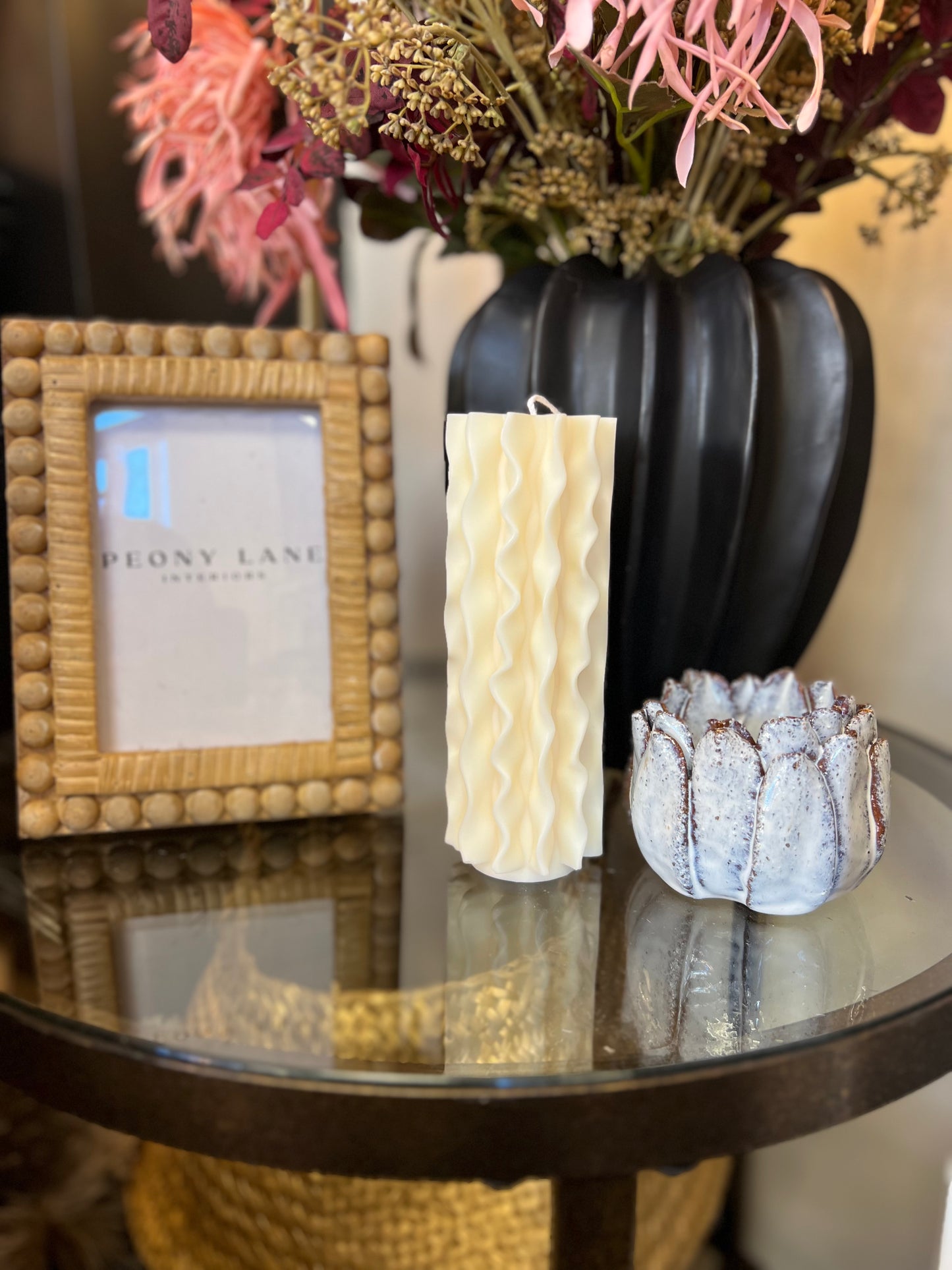 Ribbon Wave Pillar Candle