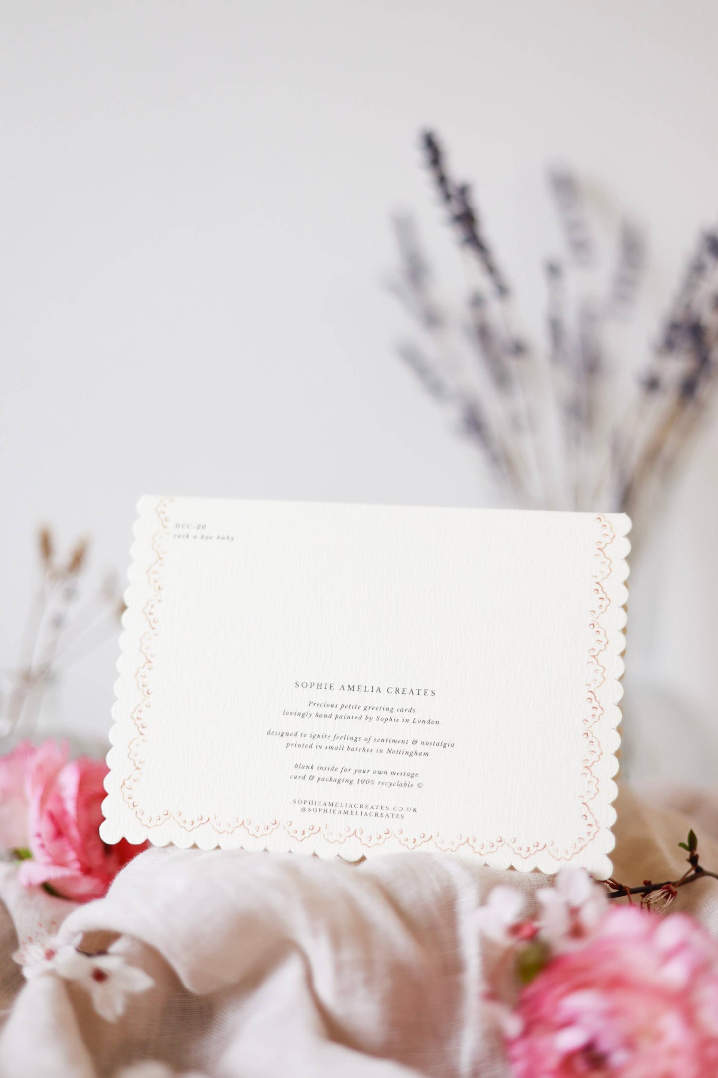 Rock a bye baby - scalloped edge card