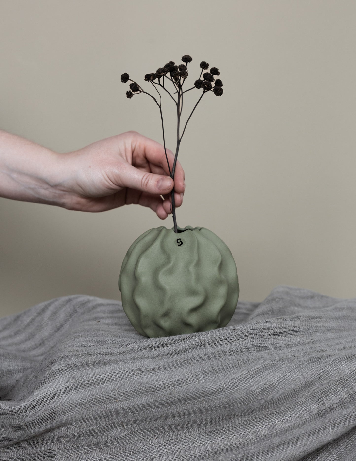 Matte Green Wave Ball Vase