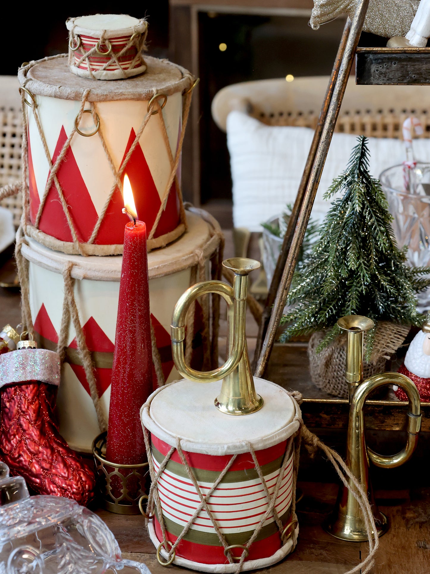 Medium Gold Glitter Tree