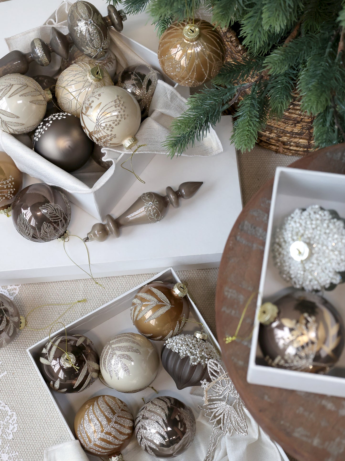 Cream Leaf Glitter Bauble