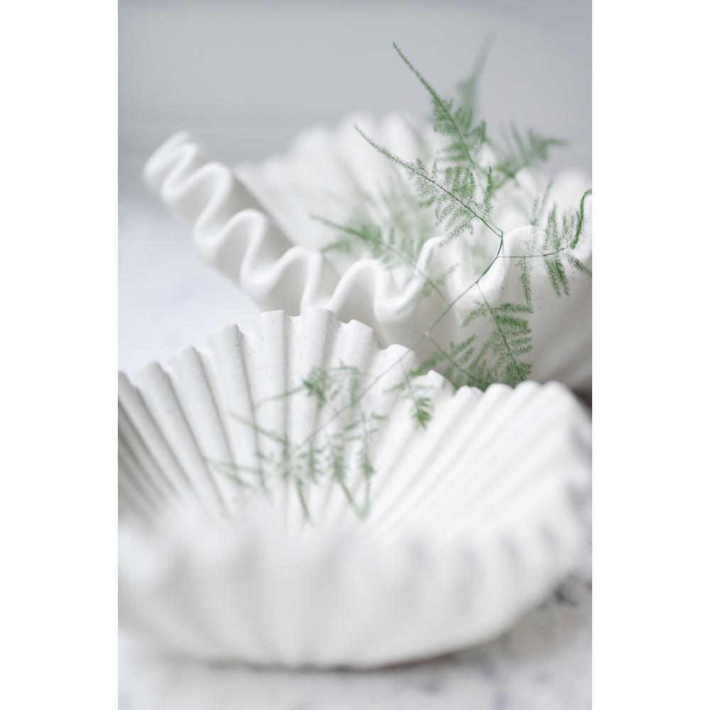 Ruffle White Lined Bowl