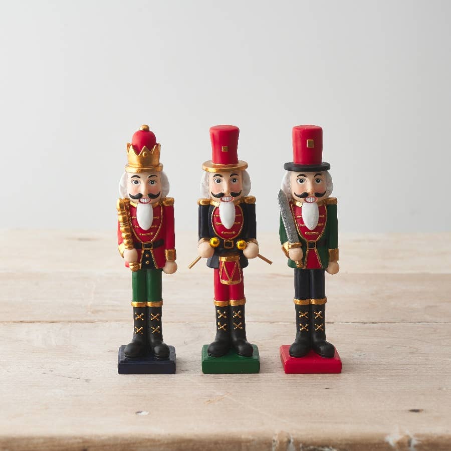 Traditional Nutcrackers Peony Lane
