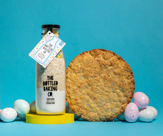 Cracking Giant Easter Cookie Bottled Baking Mix - 750ml