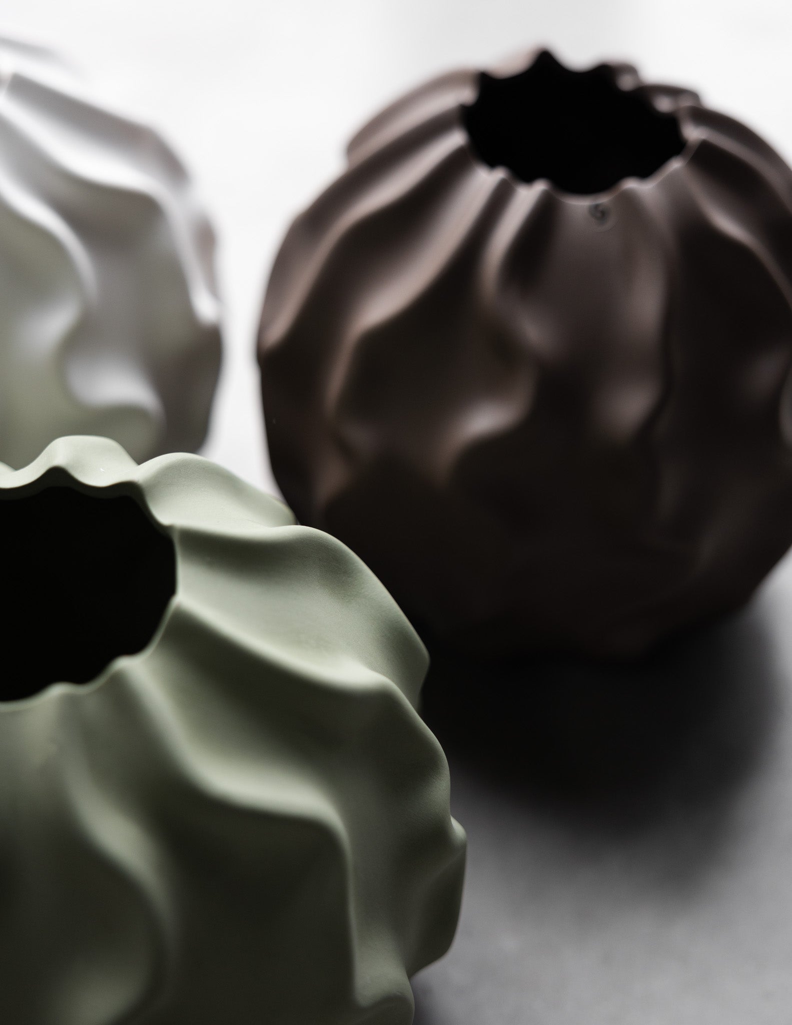 Matte Green Wave Ball Vase